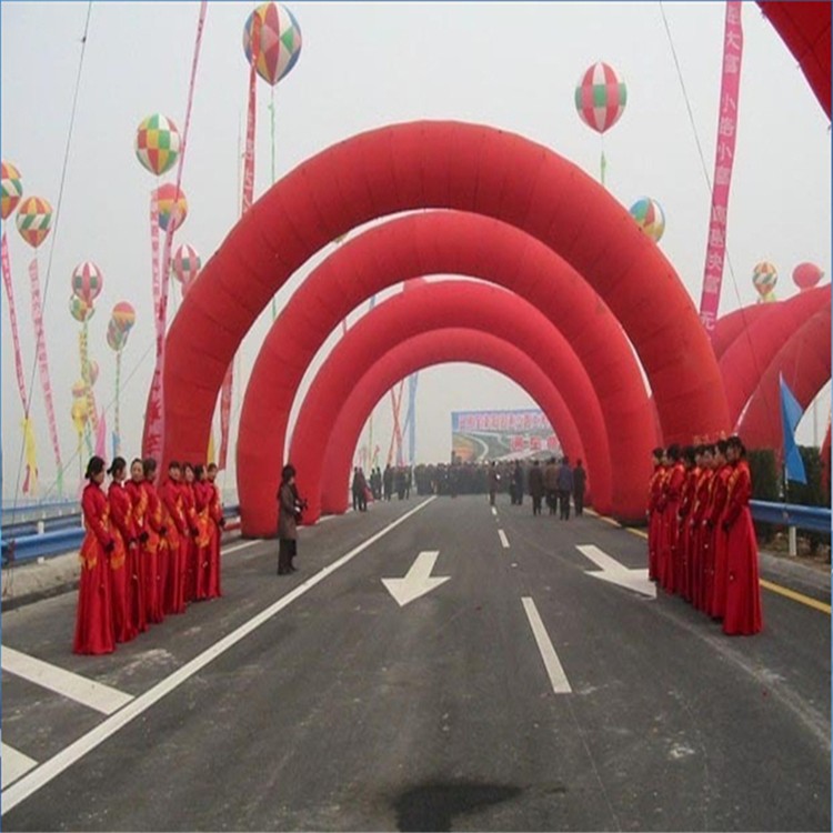 东城开业纯红拱门